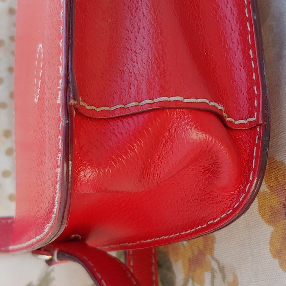 Vintage Kate Spade Red Leather Crossbody Camera Bag with Front Flap - Picture 11 of 16